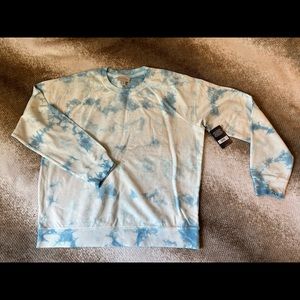 Lucky Brand sweatshirt size Large blue white tie dye.